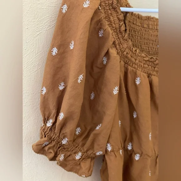 Old Navy Brown Smocked Puff Sleeve Top Sz-M - Picture 3 of 10